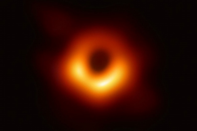 おとめ座 M87 のブラックホール - Nakasendo Monster